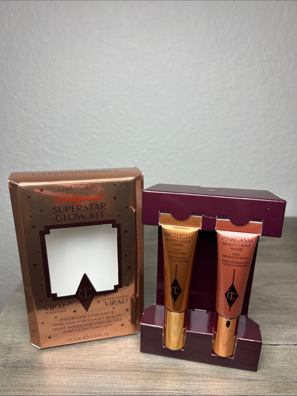 Charlotte Tilbury Super Star Glow Highlight & Blush Kit Bundle